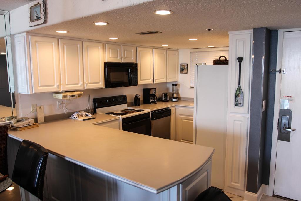 Sundestin 818 Apartment Bagian luar foto